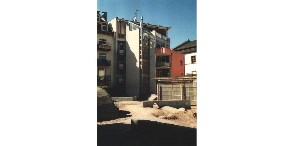 WG Zimmer Altstadt, 1x gemeinsam 318€, 1x allein eigen. Bad 581 € 2 zimmer