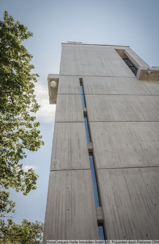 Wohnen unter Gottes Schirm in Freiburg. Freistehender Campanile St. Elizabeth Kultur-Architekturperle. exklusiv. urban. zeitlos. mit viel Liebe zum Detail gebaut und ausgestattet