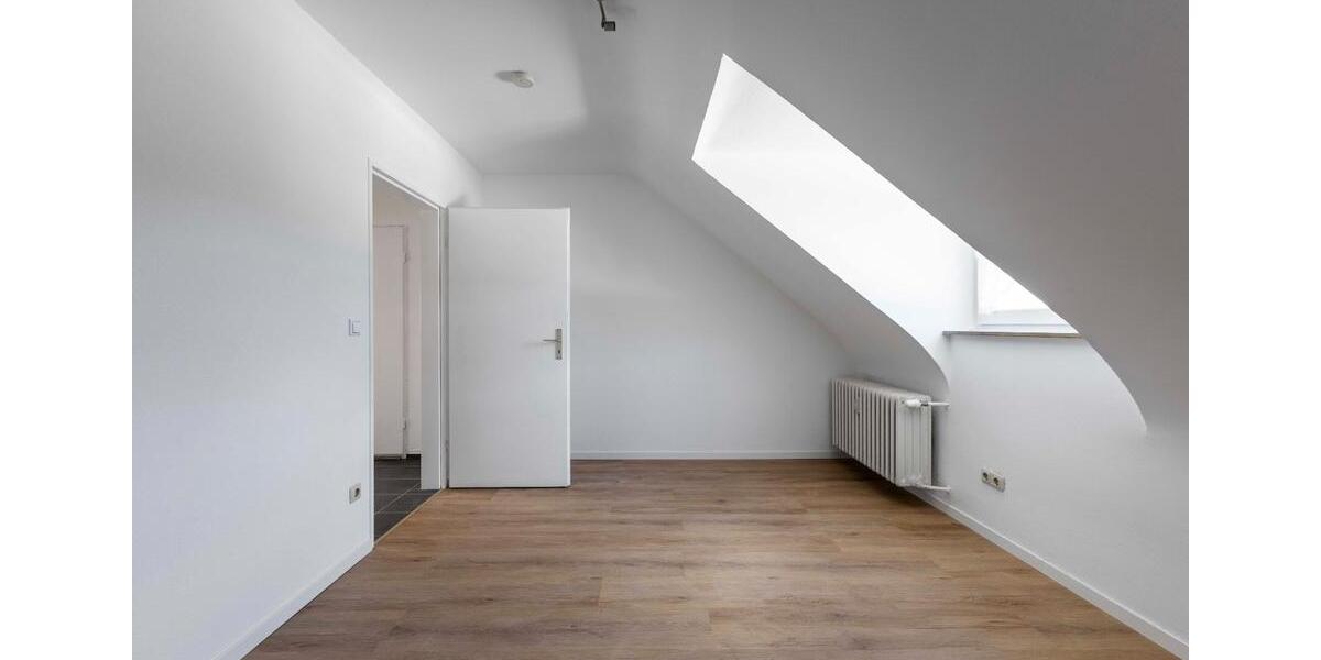 Dachgeschoßwohnung Mertesdorf - 2 Zimmer, 32 m&sup2;, 350&euro; | Angebot:26676355