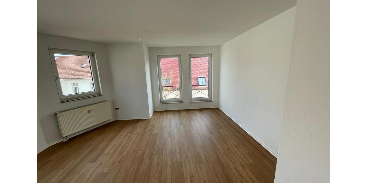 Etagenwohnung Schönebeck (Elbe) - 2 Zimmer, 60 m&sup2;, 360&euro; | Angebot:26300195