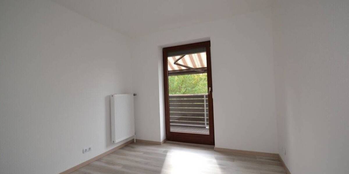 Etagenwohnung Beckdorf - 4 Zimmer, 98 m&sup2;, 750&euro; | Angebot:26053120