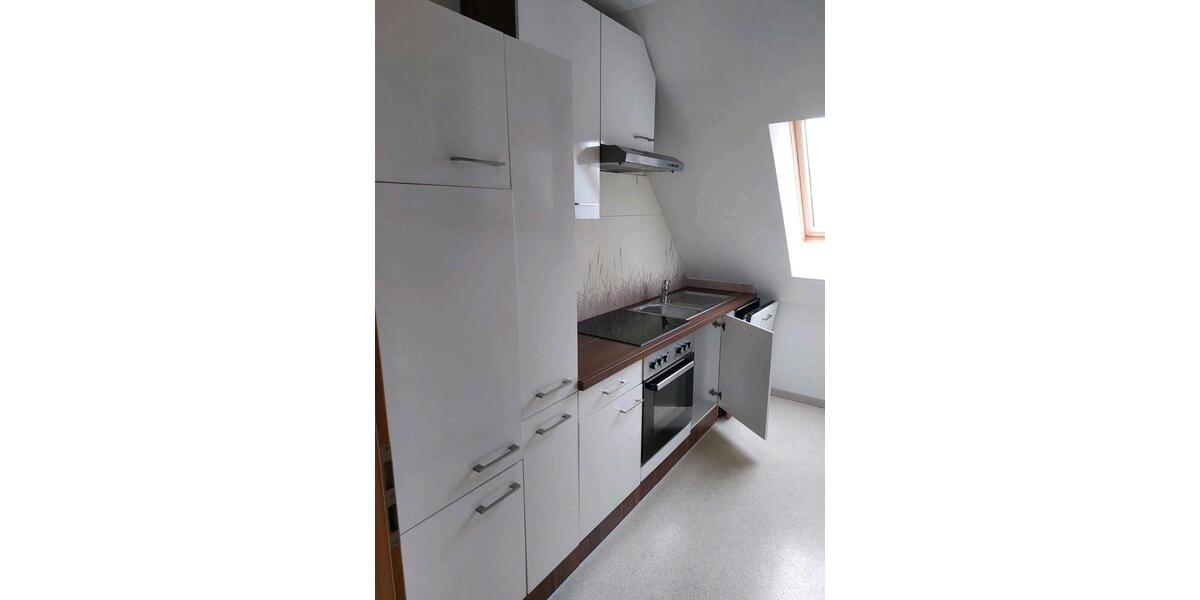 Dachgeschoßwohnung Bissingen - 1 Zimmer, 40 m&sup2;, 700&euro; | Angebot:25784395