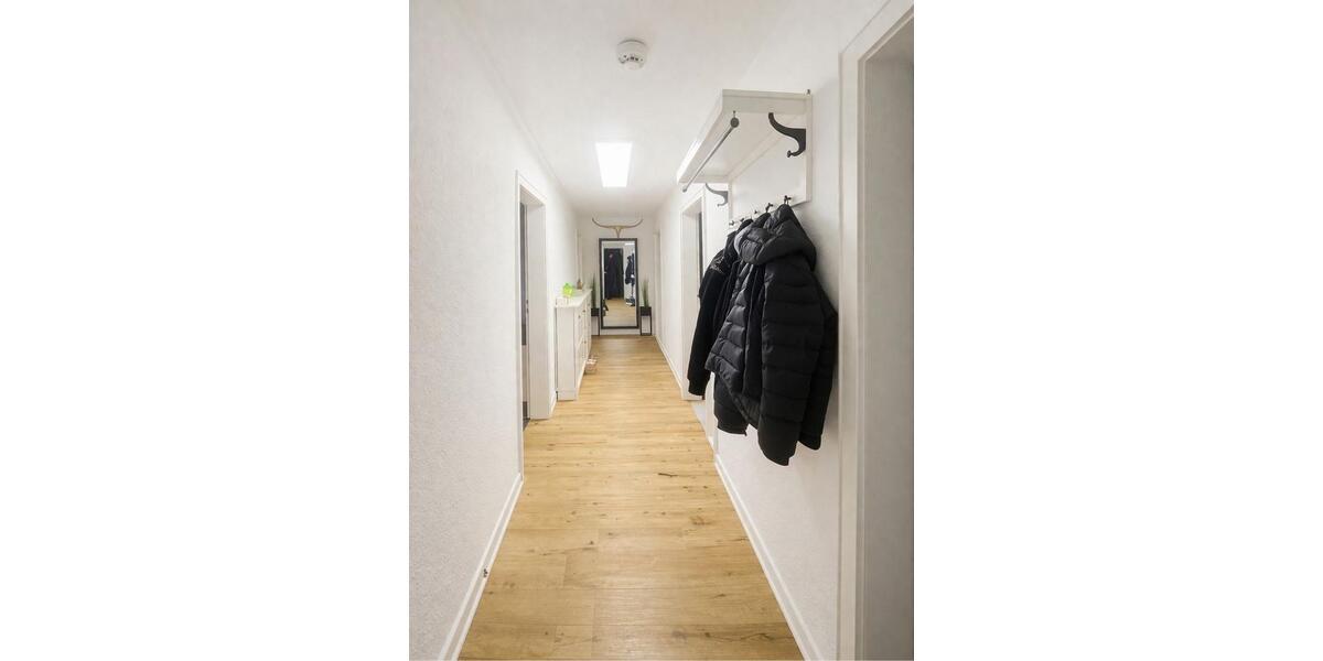 Dachgeschoßwohnung Kiel Wik - 2.5 Zimmer, 68 m&sup2;, 761&euro; | Angebot:25861240