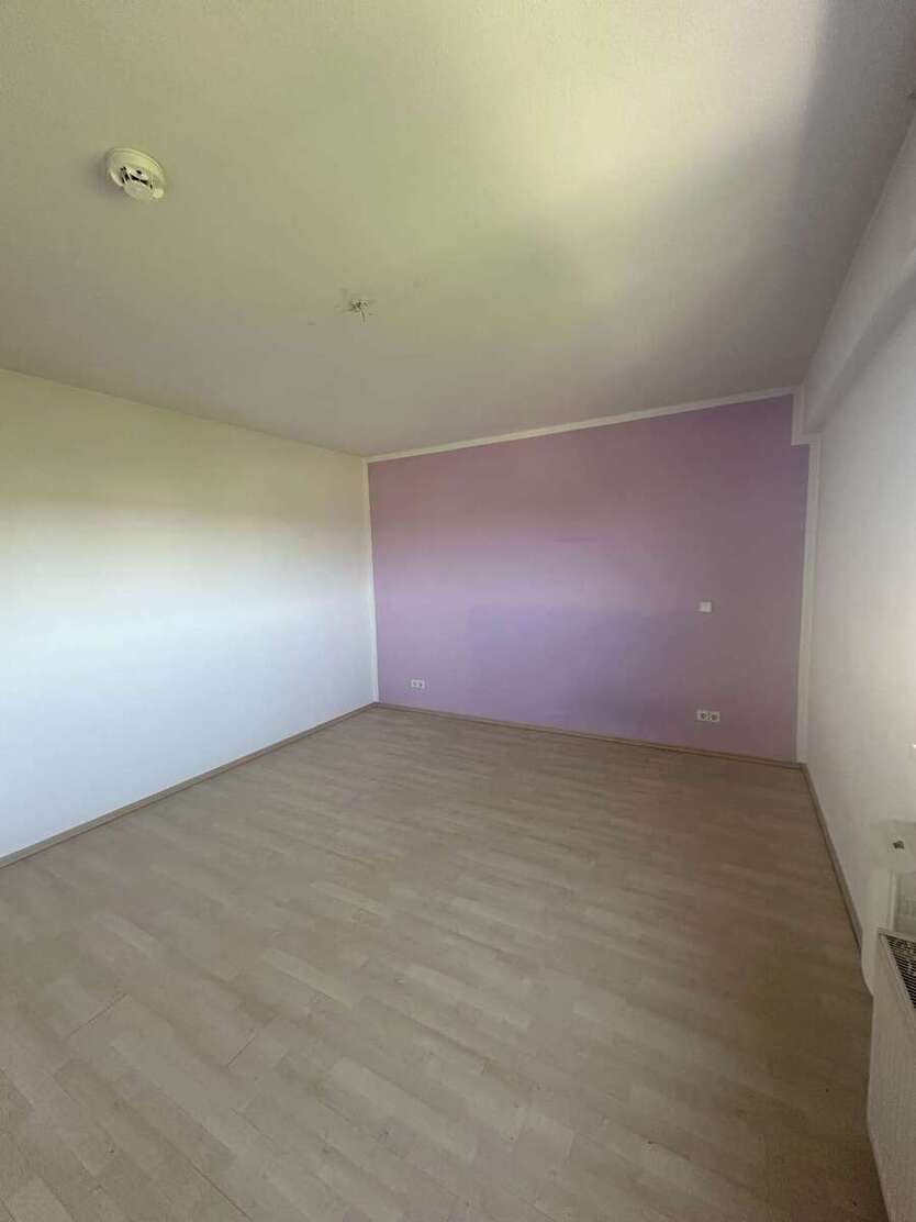 ++Aktuell in Sanierung!!! 3-RW mit Balkon und 2 Badezimmer++ 3 zimmer