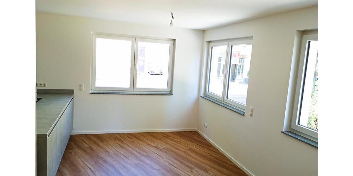 Erdgeschoßwohnung Frankfurt am Main Ost - 2 Zimmer, 82 m&sup2;, 1.400&euro; | Angebot:25129076