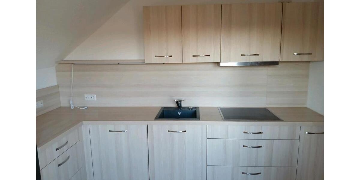 Dachgeschoßwohnung Babenhausen - 3.5 Zimmer, 95 m&sup2;, 1.100&euro; | Angebot:26560732