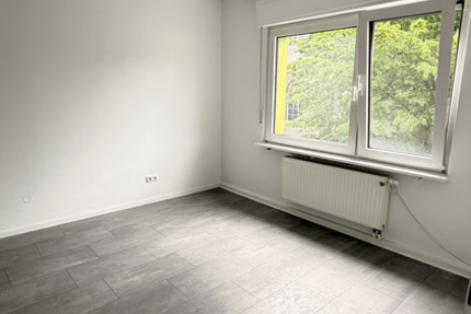 Wohnung Krefeld Benrad - 2 Zimmer, 65 m&sup2;, 715&euro; | Angebot:27005680