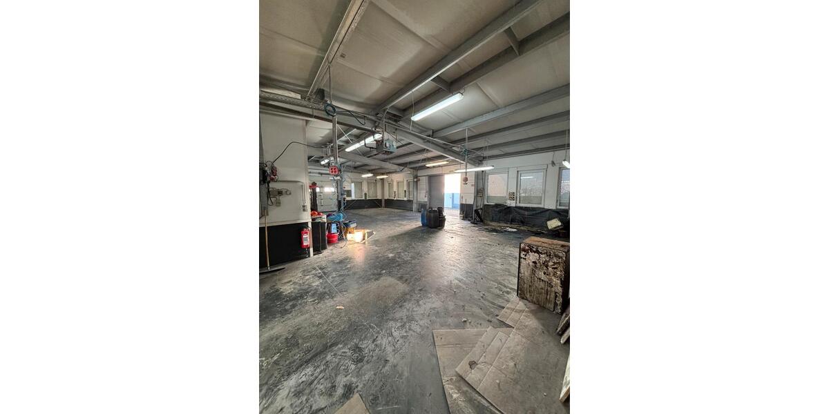 Halle, Lagerhalle, Gewerbeimmobilie - Top Lage zimmer