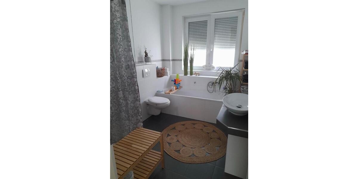 Erdgeschoßwohnung Wiehl - 3 Zimmer, 80 m&sup2;, 980&euro; | Angebot:26684539