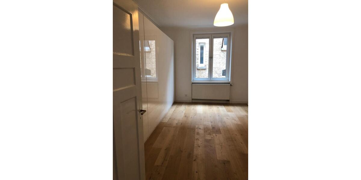 Etagenwohnung Stuttgart Lehen - 3 Zimmer, 100 m&sup2;, 1.900&euro; | Angebot:26597544