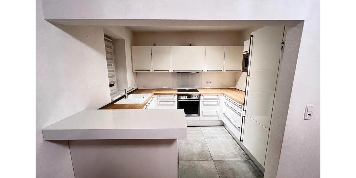 Erdgeschoßwohnung Petersberg - 3.5 Zimmer, 92 m&sup2;, 1.245&euro; | Angebot:26548802