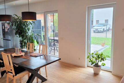 Haus Leipzig Nordost - 6 Zimmer, 190 m&sup2;, 2.490&euro; | Angebot:27624015