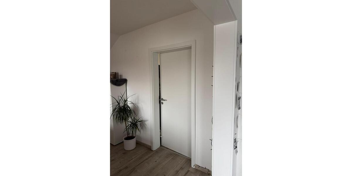 Dachgeschoßwohnung Weiterstadt - 4 Zimmer, 114 m&sup2;, 1.260&euro; | Angebot:26272075