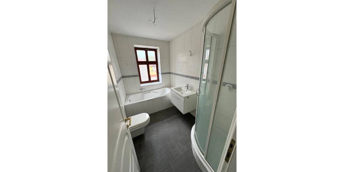 Etagenwohnung Aschersleben - 2 Zimmer, 60 m&sup2;, 400&euro; | Angebot:25822447