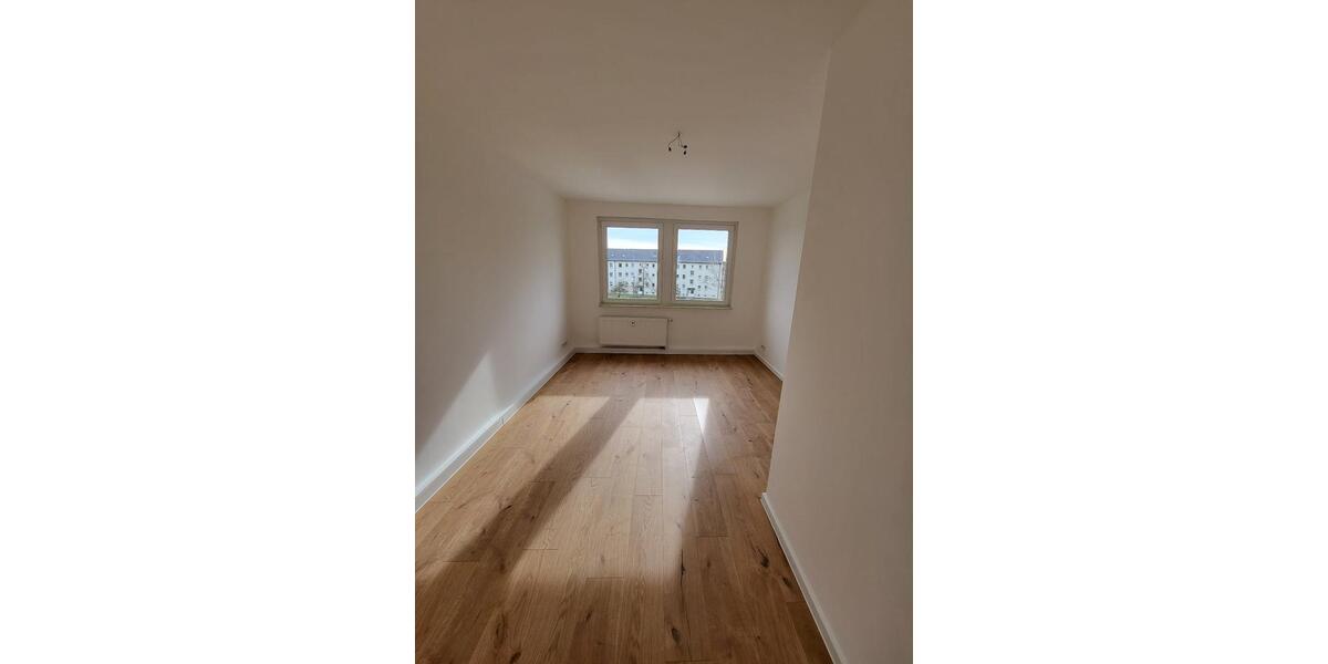 Etagenwohnung Bitterfeld-Wolfen Bitterfeld - 5 Zimmer, 117 m&sup2;, 819&euro; | Angebot:26445689