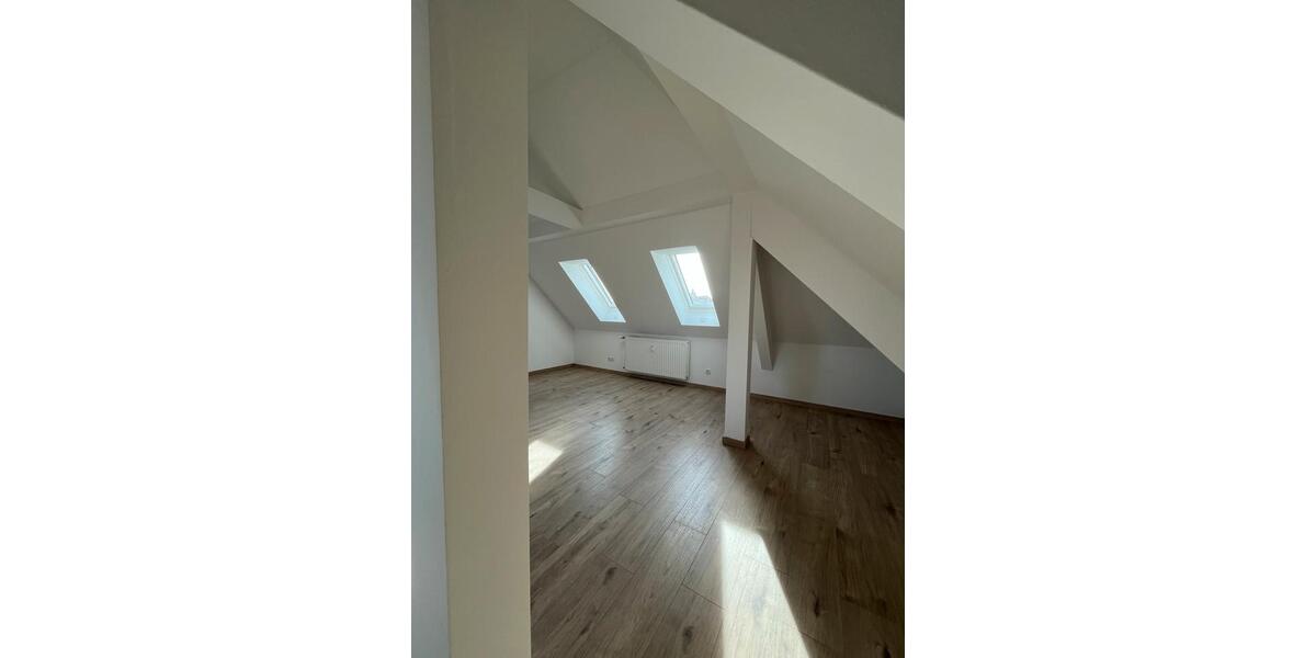 Etagenwohnung München Allach-Untermenzing - 5 Zimmer, 125 m&sup2;, 3.300&euro; | Angebot:25821317