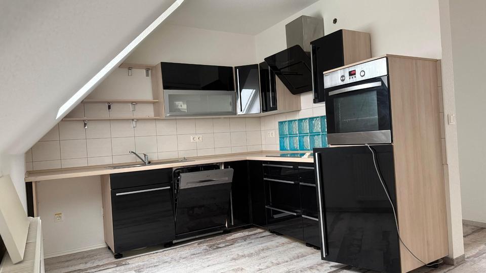 Dachgeschoßwohnung Allstedt - 4 Zimmer, 79 m&sup2;, 540&euro; | Angebot:26016512