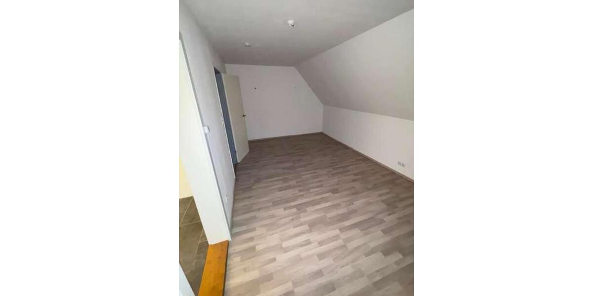 Etagenwohnung Wardenburg - 4 Zimmer, 95 m&sup2;, 950&euro; | Angebot:26616941