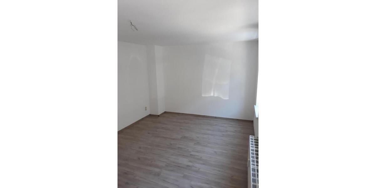 Erdgeschoßwohnung Meerane - 2 Zimmer, 58 m&sup2;, 320&euro; | Angebot:26284733