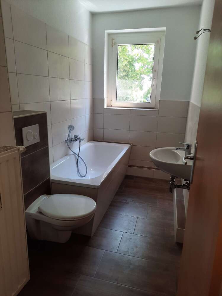 Wohnung zum Mieten in Lobstädt 400 € 57.83 m²