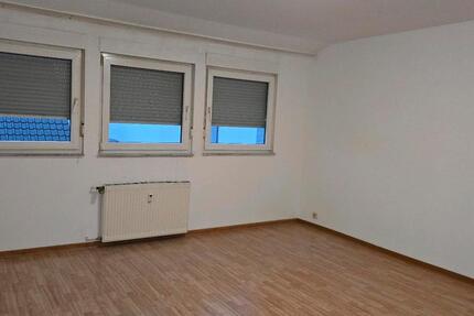 Wohnung Rüsselsheim am Main - 2 Zimmer, 67 m&sup2;, 1.050&euro; | Angebot:24878832