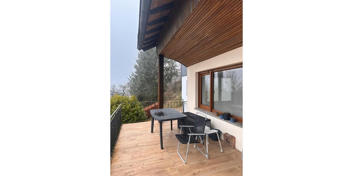 Erdgeschoßwohnung Pronsfeld - 3 Zimmer, 100 m&sup2;, 1.100&euro; | Angebot:24592043