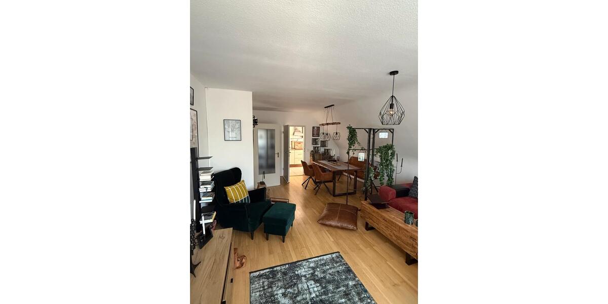 Etagenwohnung Simmerath - 3 Zimmer, 85 m&sup2;, 1.300&euro; | Angebot:26298787