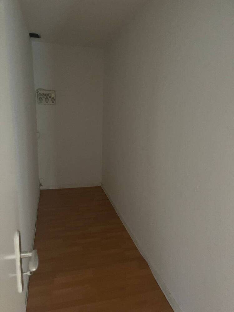 BESICHTIGUNG: Di., 02.09., 17.00 - 17.30 Uhr! Großzügige 2-Zimmer-Wohnung in Schnelsen, 71 m²! Befristete Vermietung für ein Jahr!