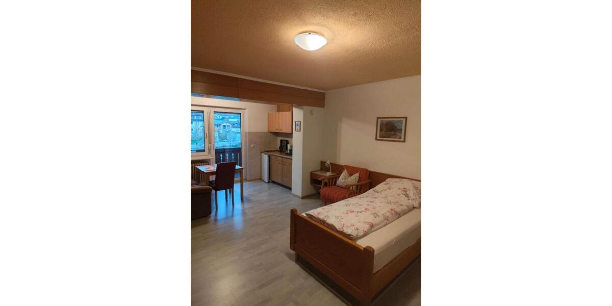 Etagenwohnung Bernried - 1 Zimmer, 28 m&sup2;, 400&euro; | Angebot:25104495