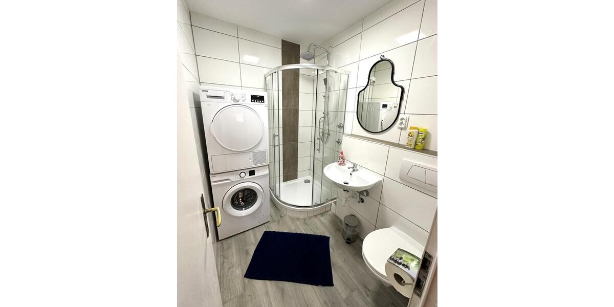 Wohnen auf Zeit Duisburg Rheinhausen - 75 Zimmer, 920 m&sup2;, 15&euro; | Angebot:22263010