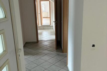 Wohnung Münzenberg - 4 Zimmer, 110 m&sup2;, 950&euro; | Angebot:25224566