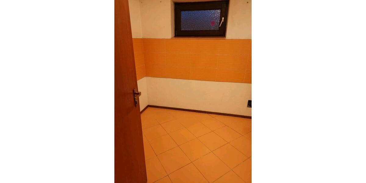 Etagenwohnung Deggendorf - 1 Zimmer, 35 m&sup2;, 400&euro; | Angebot:25873687