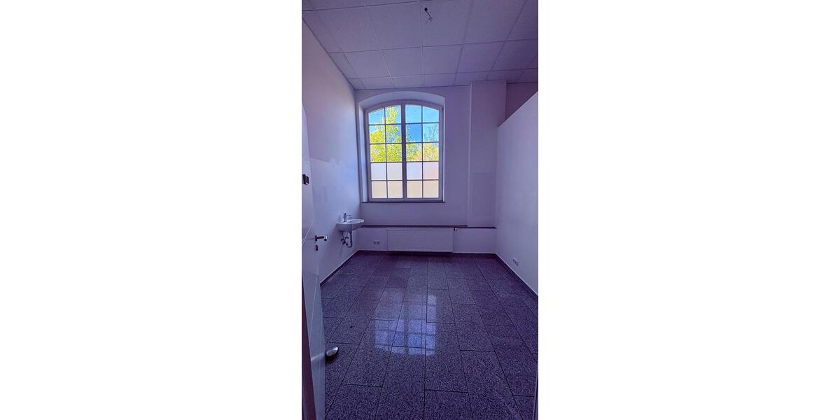 Gewerbeobjekt Reutlingen - 10&euro; | Angebot:26543996