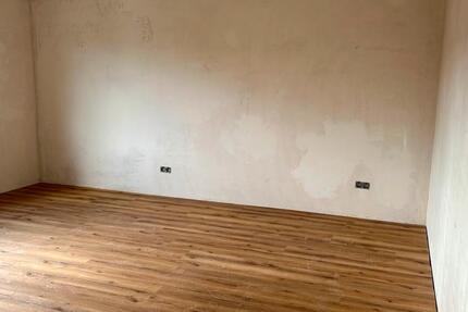 Wohnung Hosenfeld - 5 Zimmer, 140 m&sup2;, 1.520&euro; | Angebot:25634102