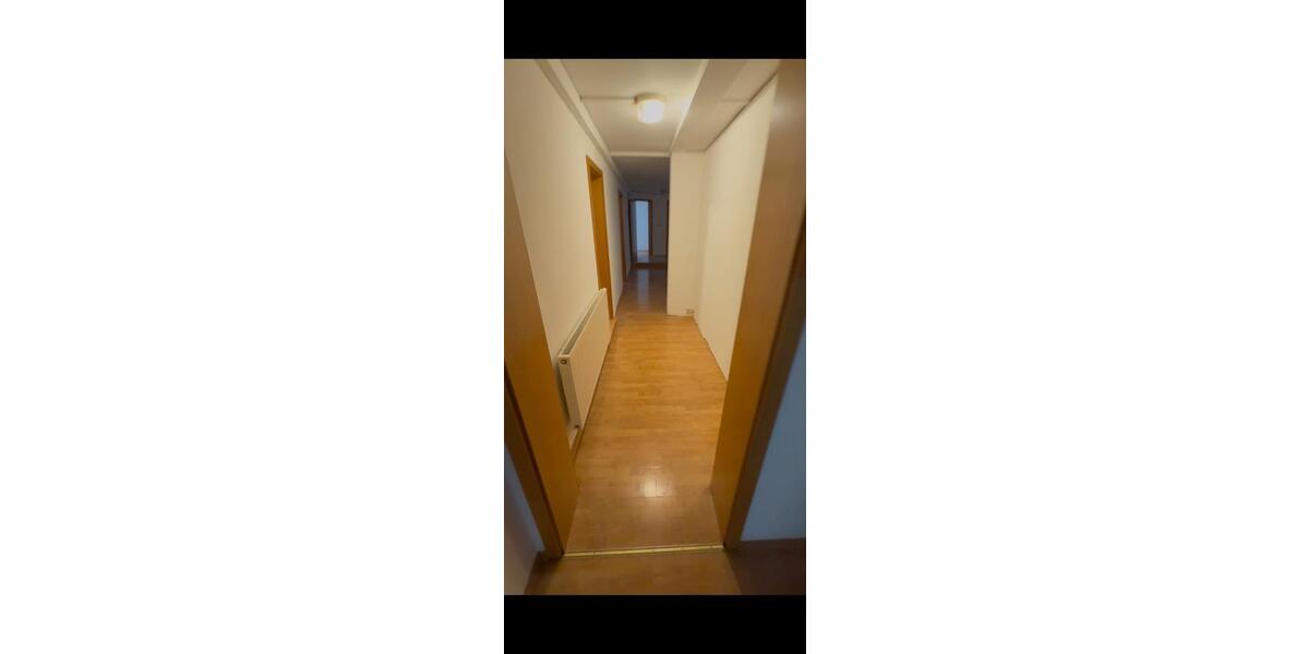 Etagenwohnung Kempten (Allgäu) Auf der Halde - 5 Zimmer, 160 m&sup2;, 2.500&euro; | Angebot:26425725