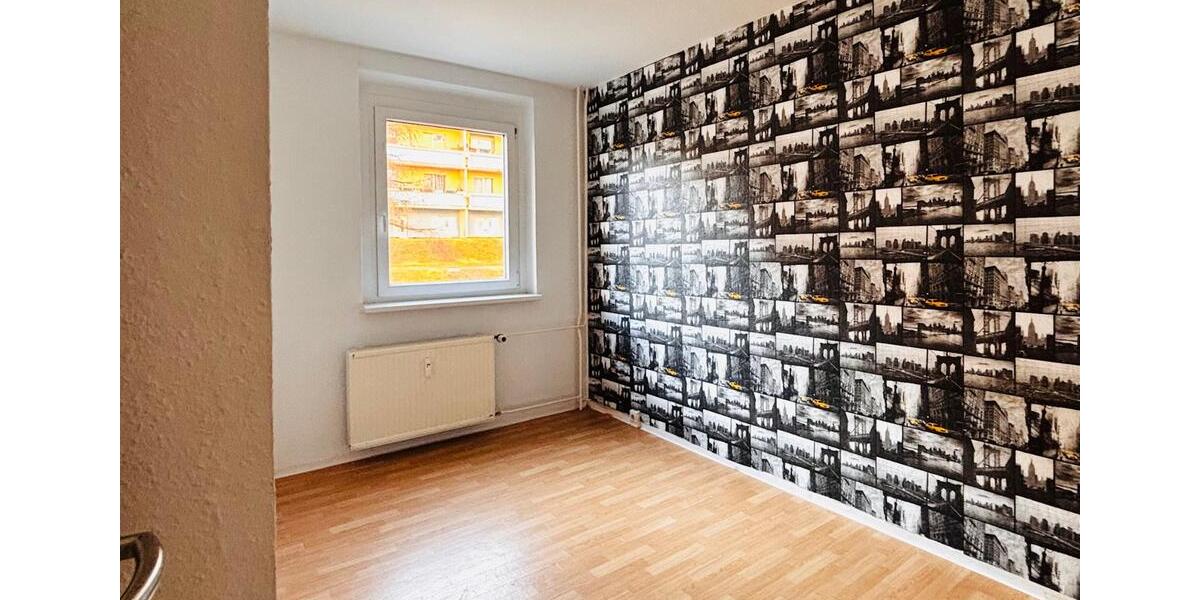 Etagenwohnung Suhl - 4 Zimmer, 68 m&sup2;, 360&euro; | Angebot:23843034