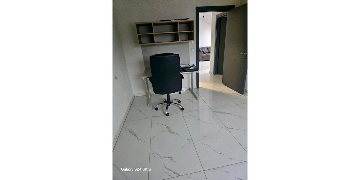 Dachgeschoßwohnung Hildburghausen - 3 Zimmer, 75 m&sup2;, 750&euro; | Angebot:25989732