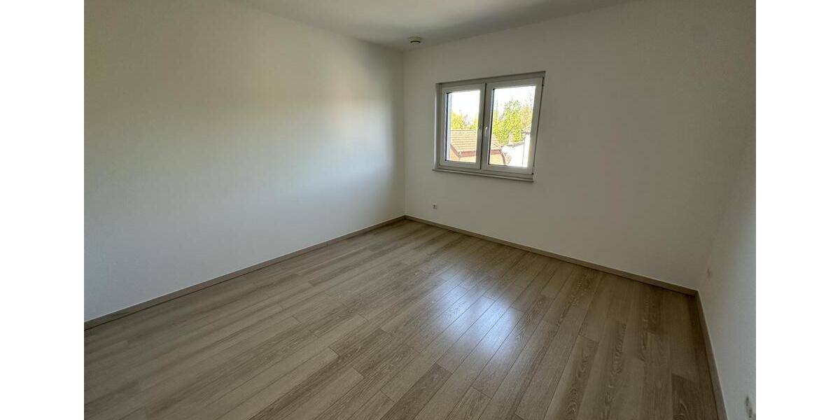 Dachgeschoßwohnung Celle Altenhagen - 2.5 Zimmer, 103 m&sup2;, 970&euro; | Angebot:26549587