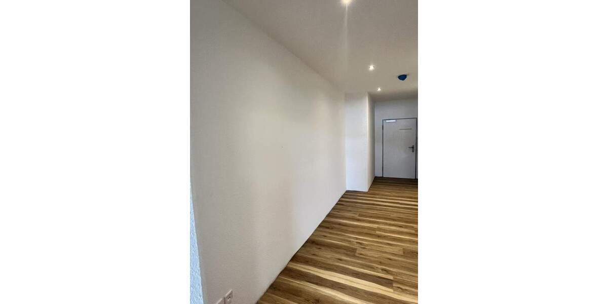 Etagenwohnung Mittweida - 2 Zimmer, 71 m&sup2;, 600&euro; | Angebot:22219781