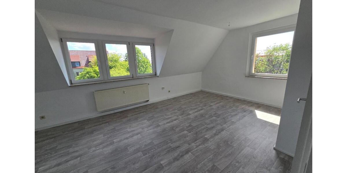 Etagenwohnung Grimma - 3 Zimmer, 69 m&sup2;, 349&euro; | Angebot:26657643