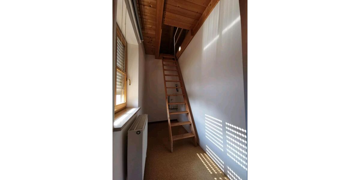 Dachgeschoßwohnung Kirchdorf an der Amper - 3 Zimmer, 90 m&sup2;, 1.150&euro; | Angebot:26225273