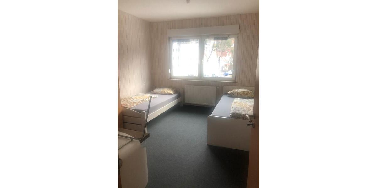 Wohnen auf Zeit Albstadt Gemarkung Onstmettingen - 8 Zimmer, 20 m&sup2;, 20&euro; | Angebot:26251925