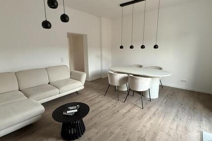 Erstbezug: Moderne 3-Zimmer-Wohnung mit Balkon, voll möbliert 3 zimmer