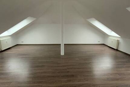 Wohnung Limbach-Oberfrohna Kändler - 2 Zimmer, 62 m&sup2;, 364&euro; | Angebot:26487105
