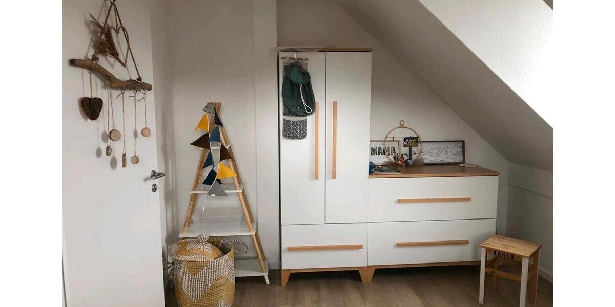 Dachgeschoßwohnung Arnstadt - 3 Zimmer, 76 m&sup2;, 900&euro; | Angebot:26003411