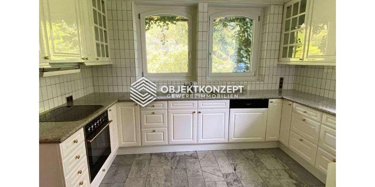 Exklusive Wohnetage mit Retro-Charme und Altstadtblick – provisionsfrei mieten 7 zimmer