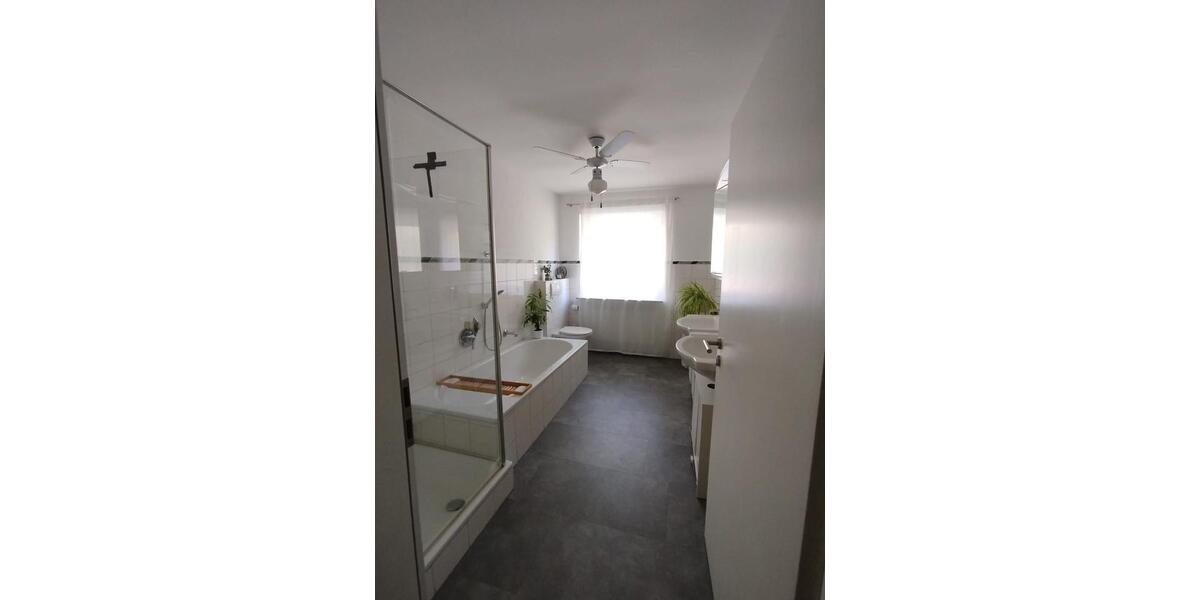 Etagenwohnung Rangendingen - 5 Zimmer, 152 m&sup2;, 1.216&euro; | Angebot:26698168