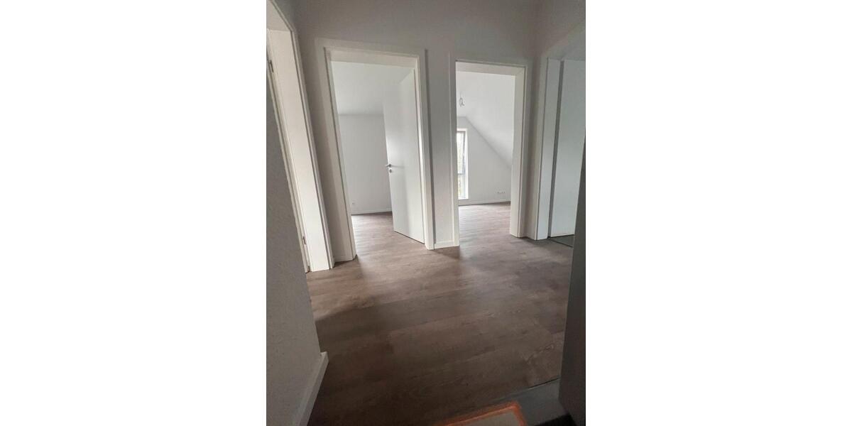 Etagenwohnung Ostrhauderfehn - 4 Zimmer, 105 m&sup2;, 1.100&euro; | Angebot:25349385