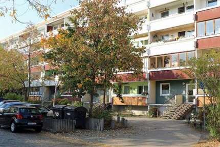 Wohnung zum Mieten in Dessau-Roßlau 240 € 39.64 m²