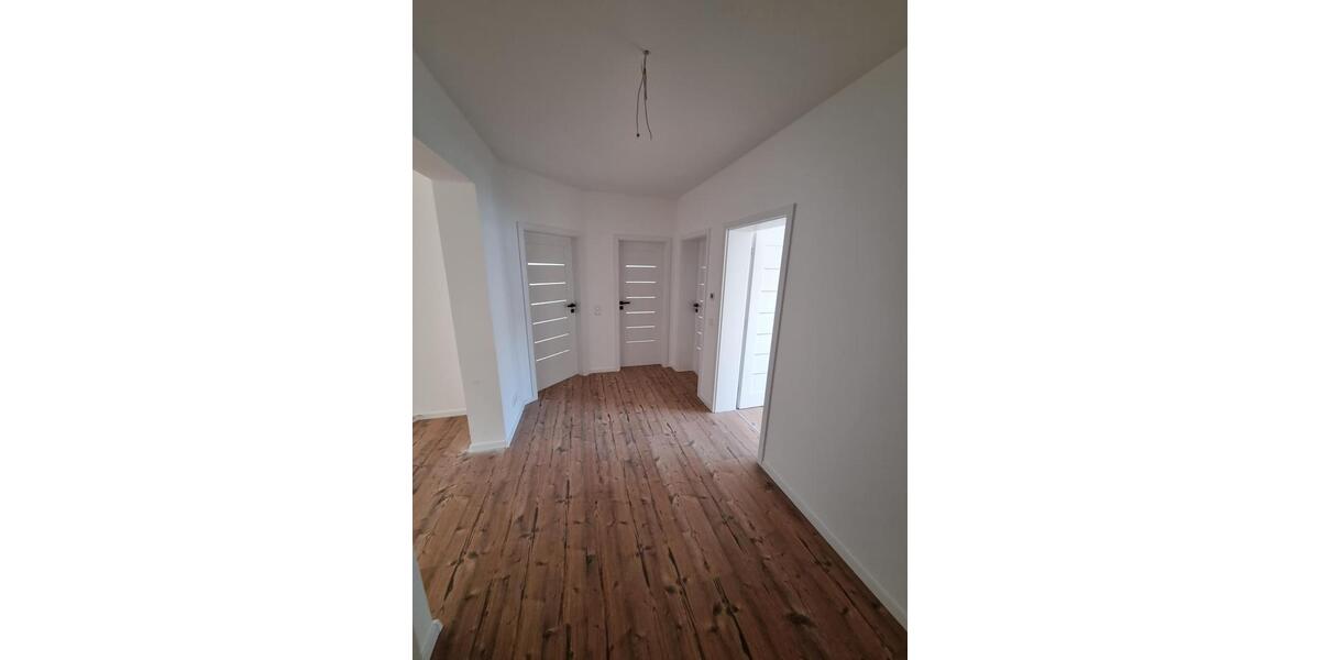 Etagenwohnung Kenn - 3 Zimmer, 95 m&sup2;, 1.200&euro; | Angebot:26462262